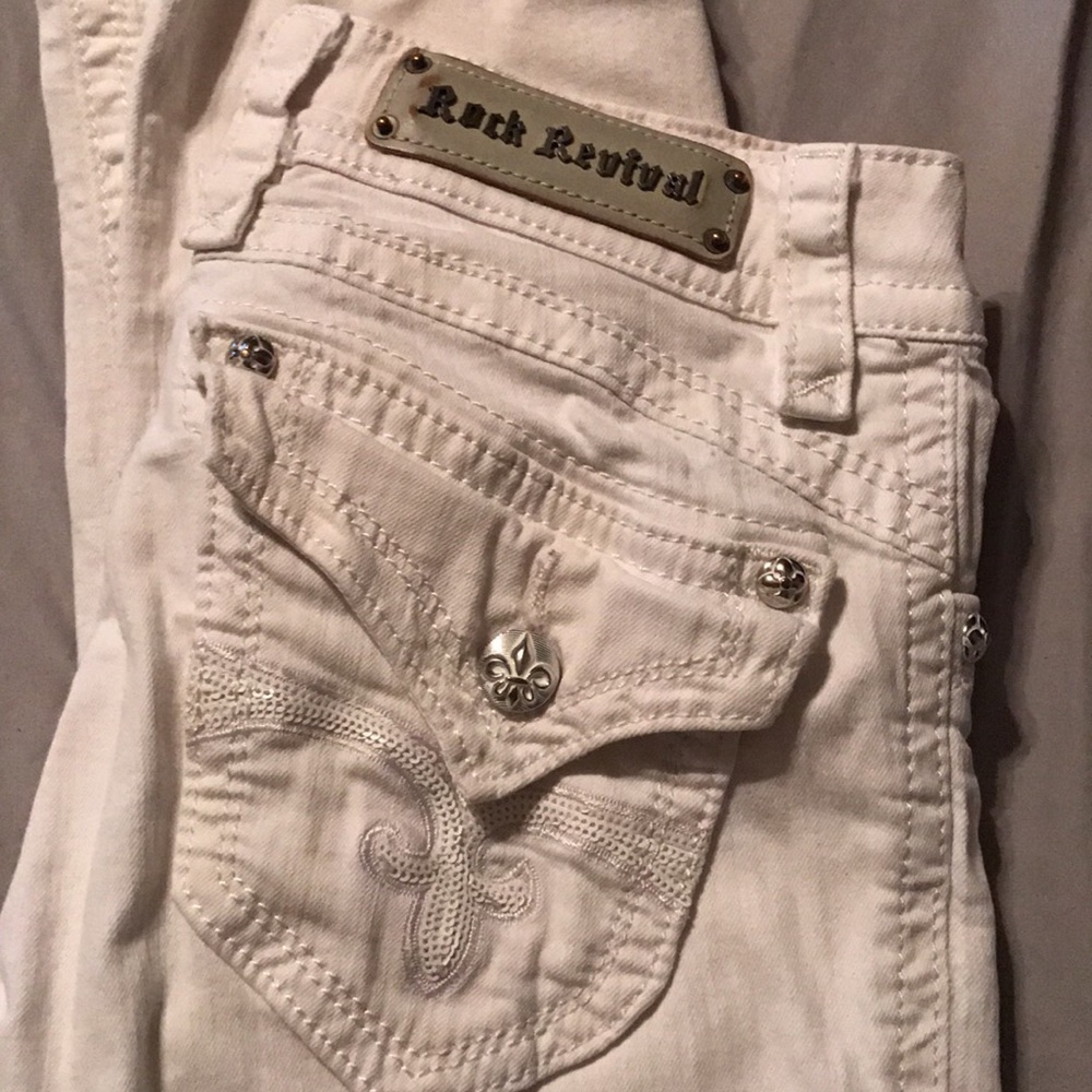 Rock Revivals white size 29